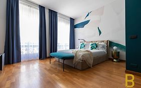 Beplace Apartments In Duomo